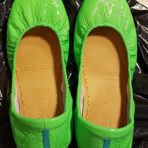Like new Tieks Galactic Green sz 9 - Picture 2 of 6